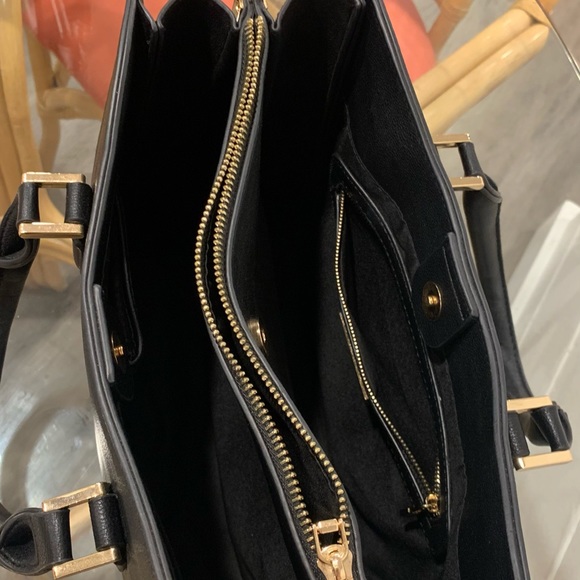 **FREE W PURCHASE** Large black purse - Picture 2 of 3